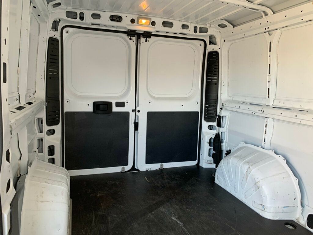 2021 Ram ProMaster 2500 photo 3