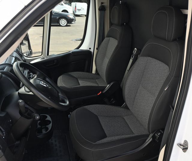 2021 Ram ProMaster Cargo Van 2500 Mobile Salon/Studio - 22961558 - 11