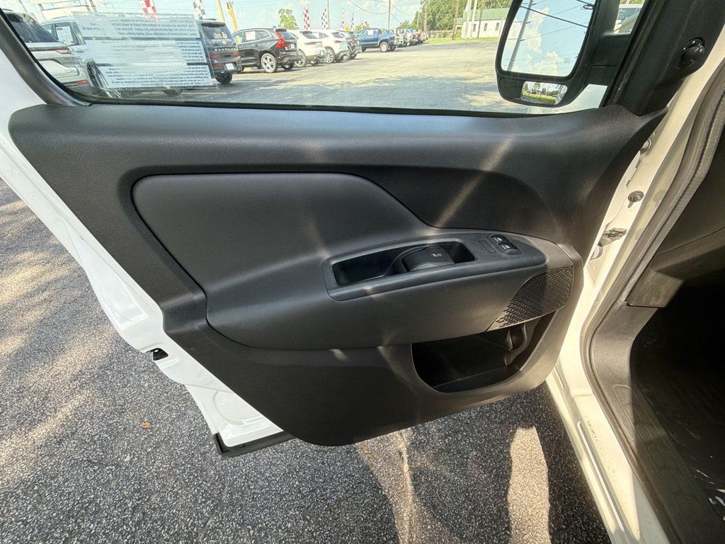 Ram PROMASTER CITY SLT photo 12