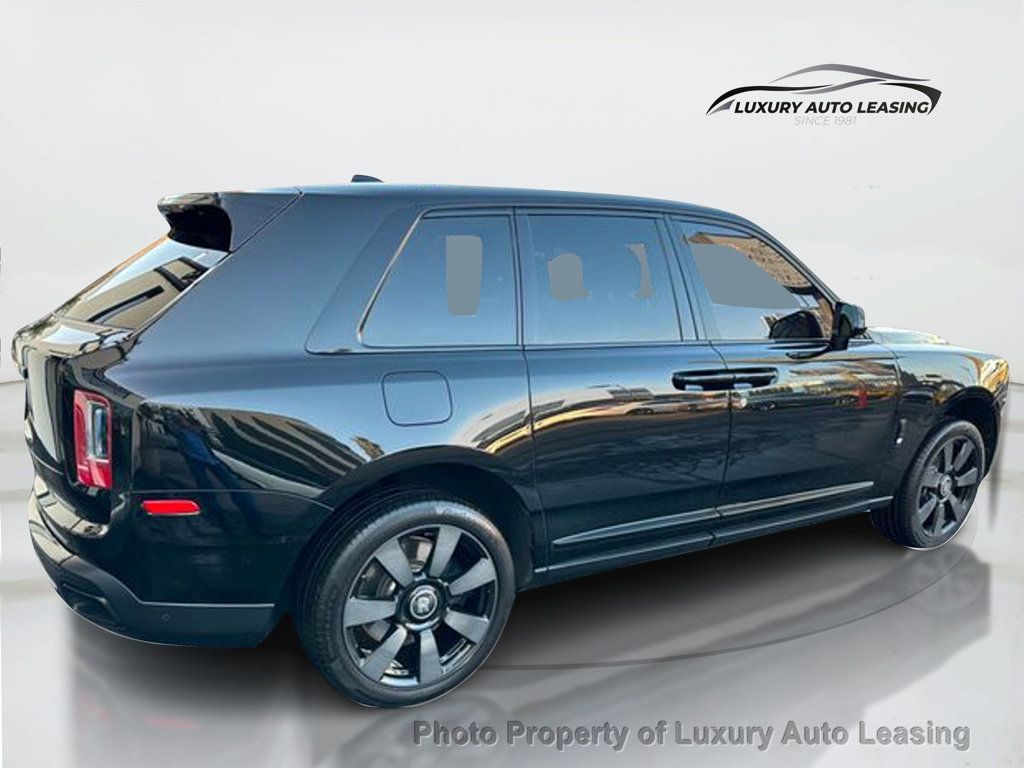 2021 Rolls Royce Cullinan photo 10