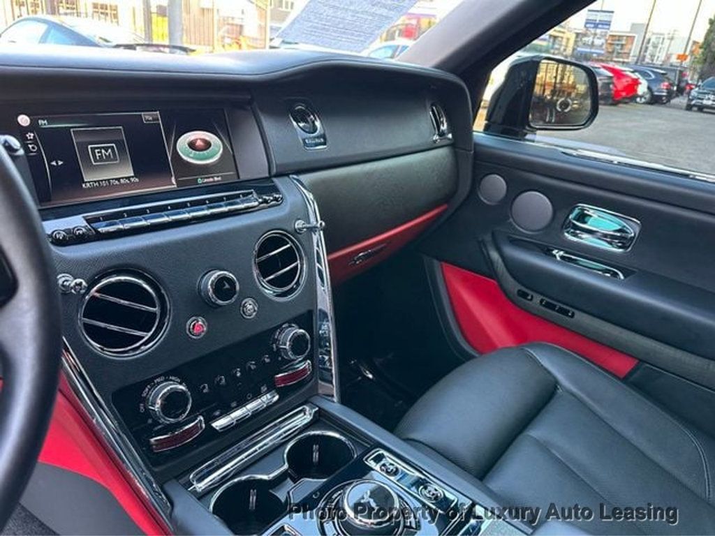 2021 Rolls Royce Cullinan photo 15