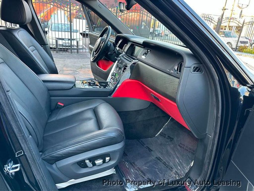 2021 Rolls Royce Cullinan photo 26