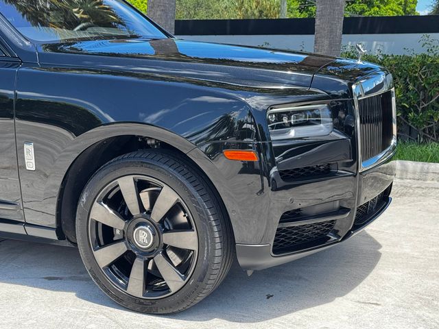 2021 Rolls-Royce Cullinan Sport Utility - 23063609 - 17