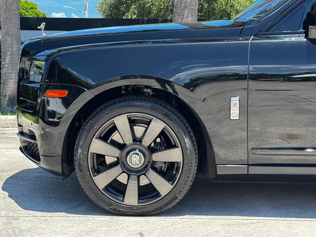 2021 Rolls-Royce Cullinan Sport Utility - 23063609 - 4