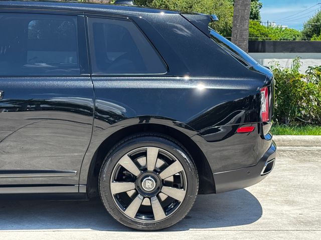 2021 Rolls-Royce Cullinan Sport Utility - 23063609 - 6