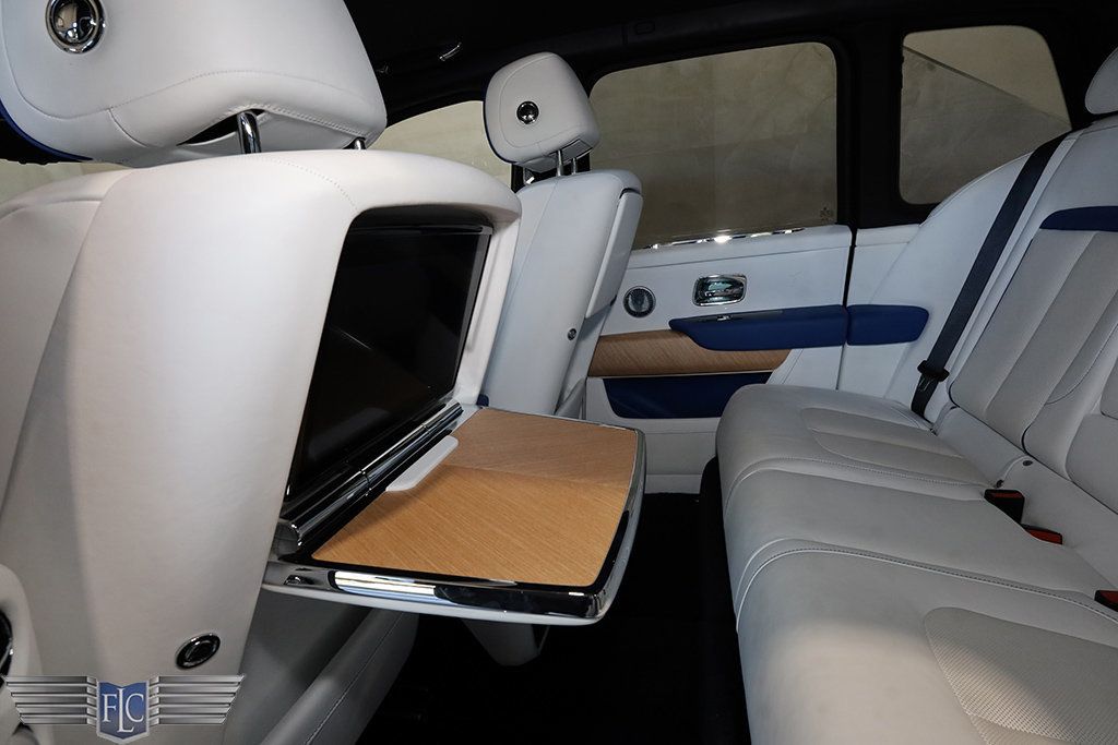 2021 Rolls-Royce Cullinan Sport Utility - 22989825 - 24