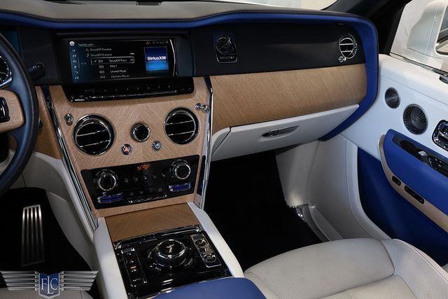 2021 Rolls-Royce Cullinan Sport Utility - 22989825 - 33