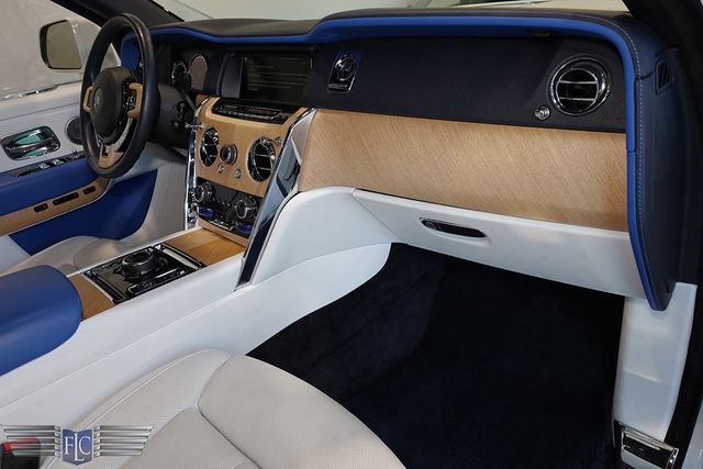 2021 Rolls-Royce Cullinan Sport Utility - 22989825 - 34