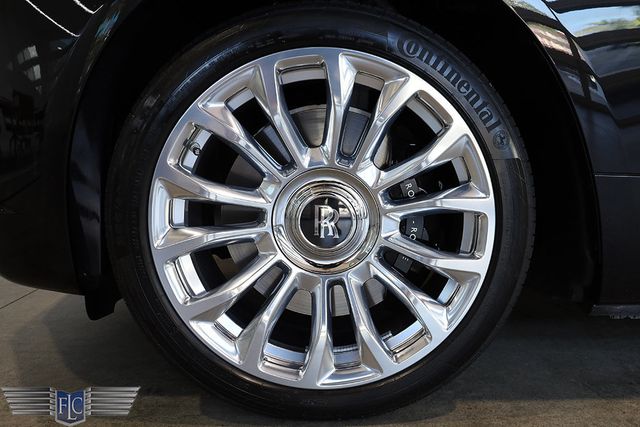 2021 Rolls-Royce Dawn Convertible - 22905952 - 38