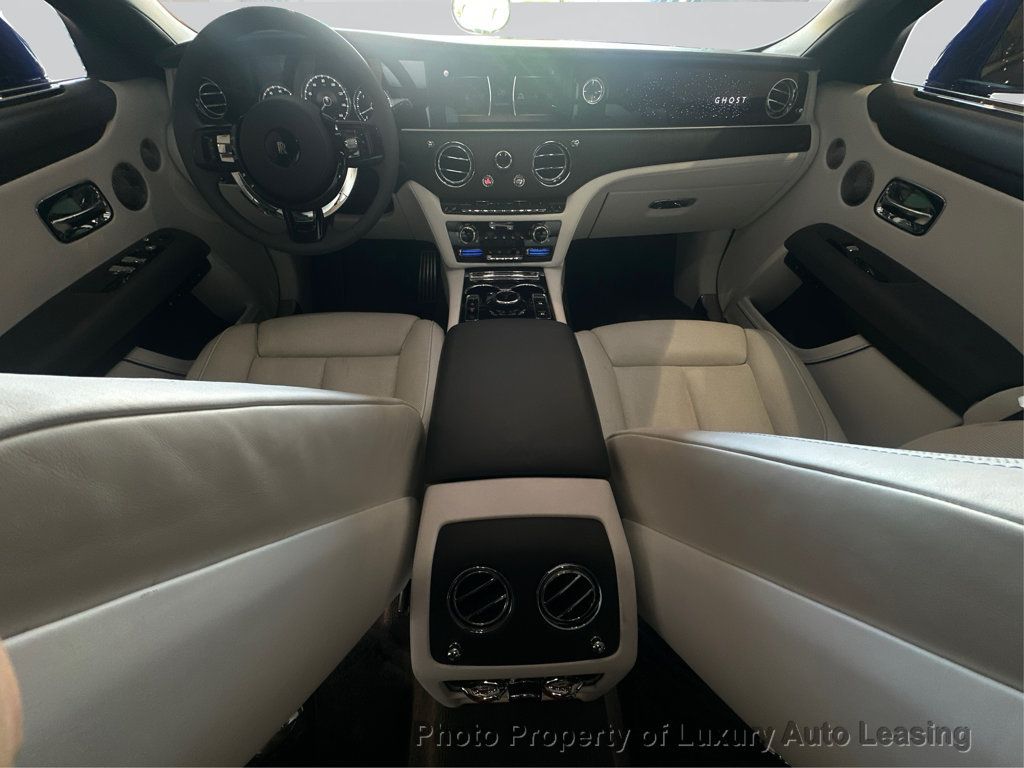 Rolls-Royce Ghost photo 23