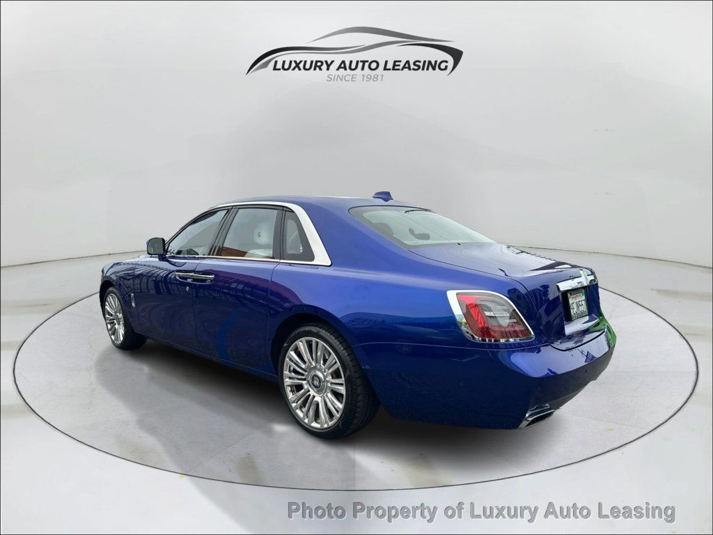 Rolls-Royce Ghost photo 5
