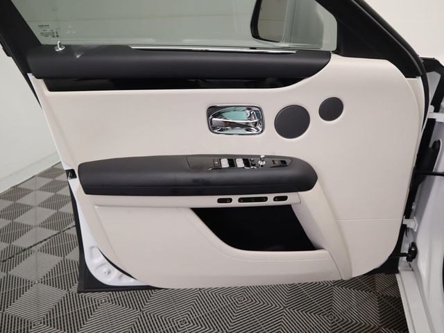 2021 Rolls-Royce Ghost Sedan - 22911224 - 24