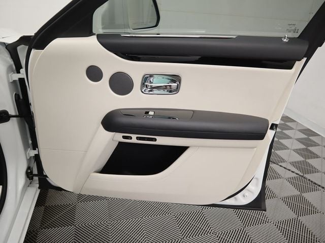 2021 Rolls-Royce Ghost Sedan - 22911224 - 25