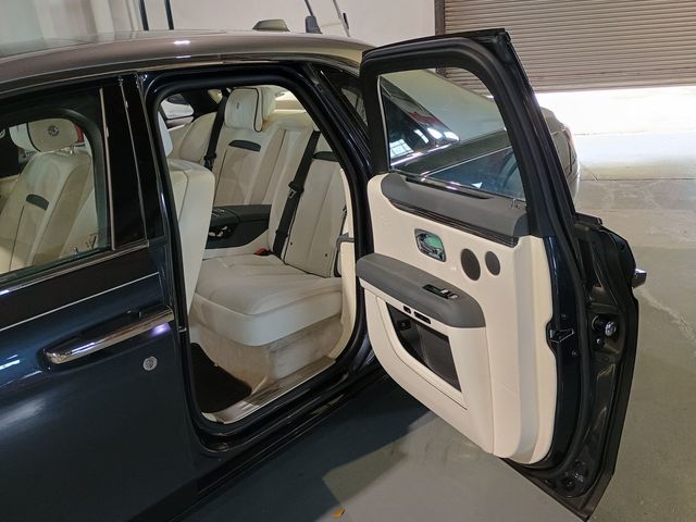 2021 Rolls-Royce Ghost Sedan Clean Carfax Florida Car - 23028007 - 34