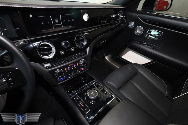 2021 Rolls-Royce Ghost EWB Sedan - 23033984 - 41