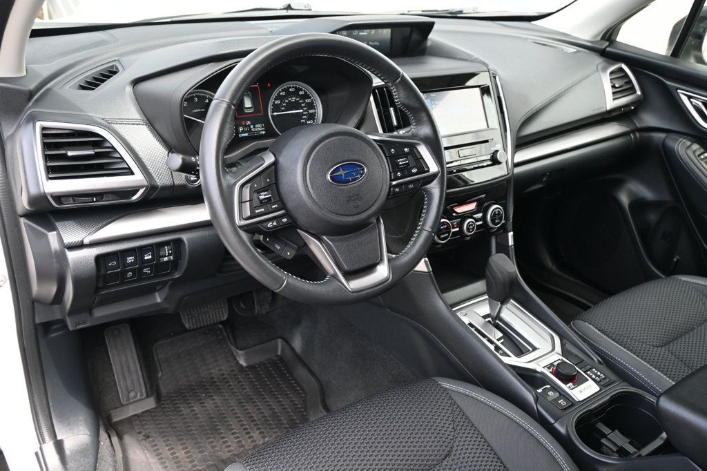 Subaru Forester photo 10