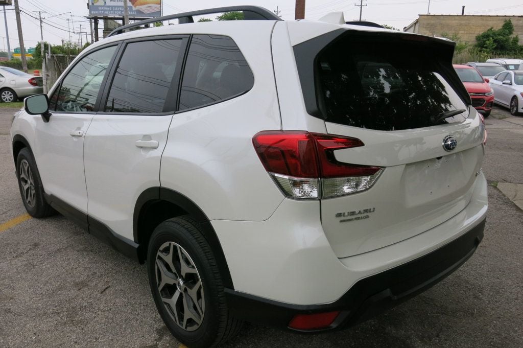 2021 Subaru Forester Premium CVT - 22865323 - 2