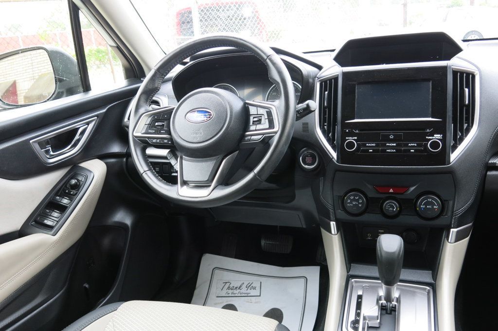 2021 Subaru Forester Premium CVT - 22865323 - 52