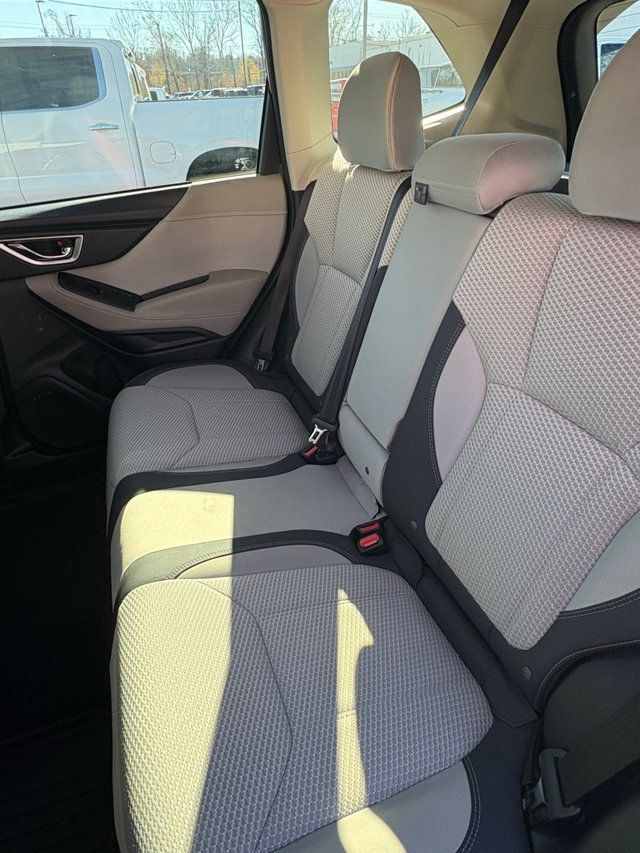 2021 Subaru Forester Premium CVT - 22947687 - 26