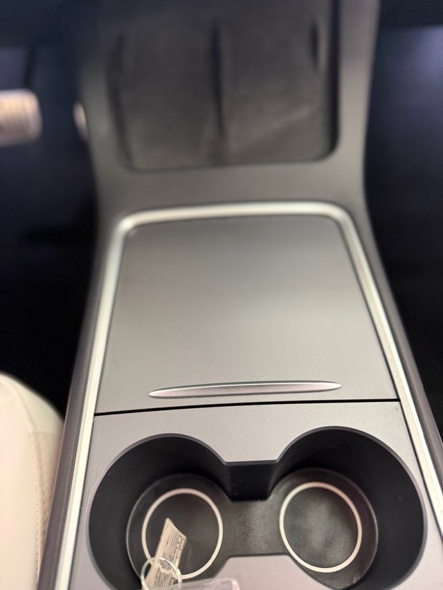 2021 Tesla Model 3 Long Range AWD - 23053611 - 32