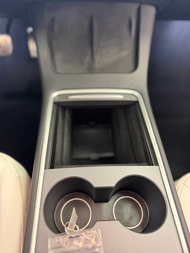 2021 Tesla Model 3 Long Range AWD - 23053611 - 33