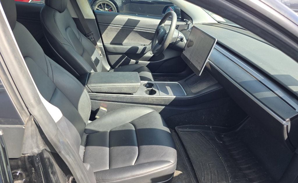 2021 Tesla Model 3 Long Range photo 2