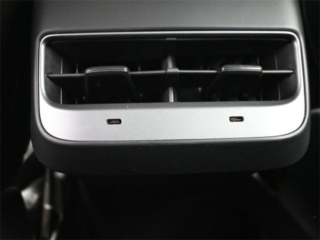 2021 Tesla Model 3 Long Range photo 12