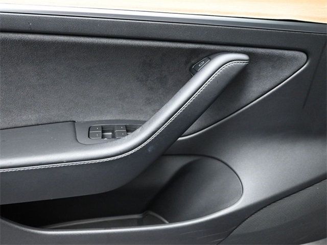 2021 Tesla Model 3 Long Range photo 7