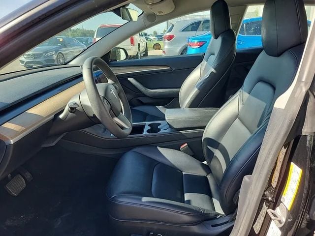 2021 Tesla Model 3 Long Range Dual Motor All-Wheel Drive's photo