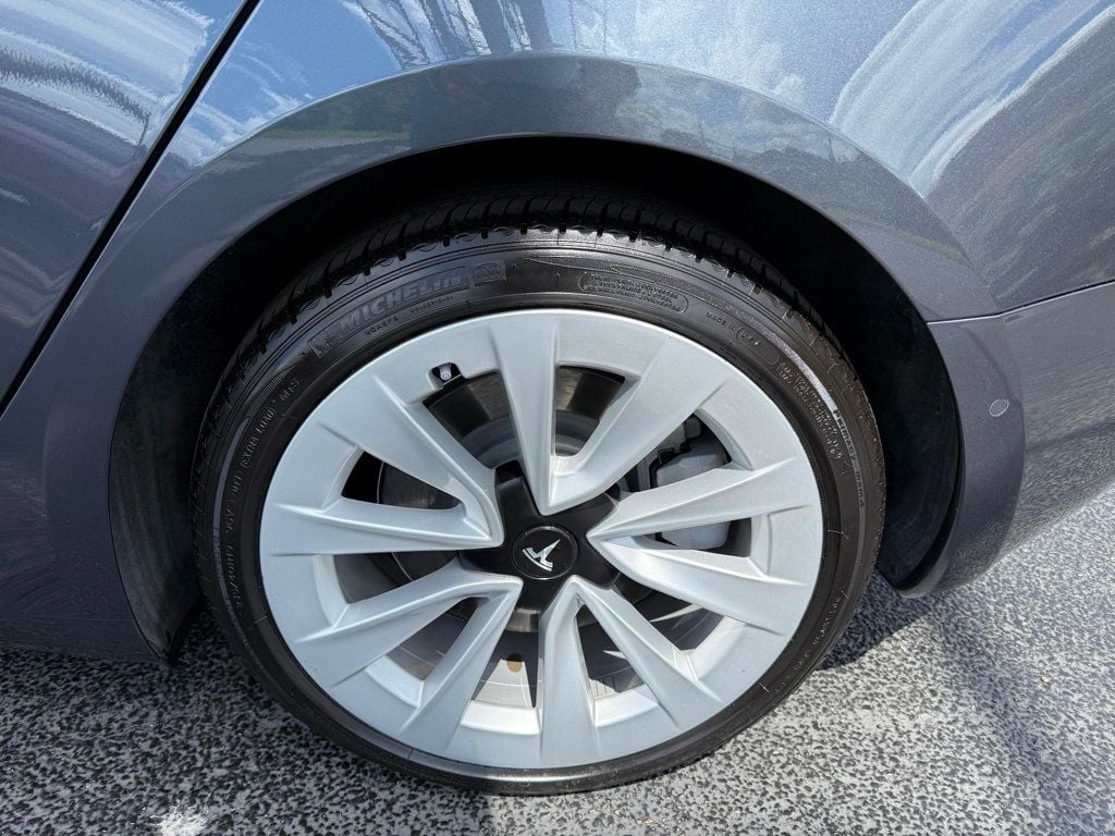 2021 Tesla Model 3 Long Range AWD - 22904397 - 32