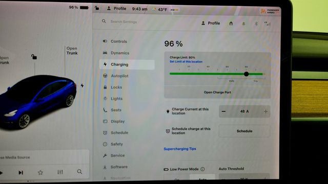 2021 Tesla Model 3 Long Range AWD with 19'' Sport Wheels - 22972354 - 17
