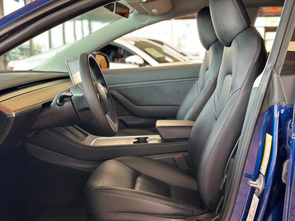2021 Tesla Model 3 Performance photo 18