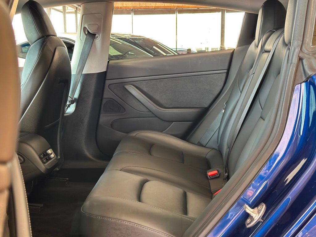 2021 Tesla Model 3 Performance photo 24