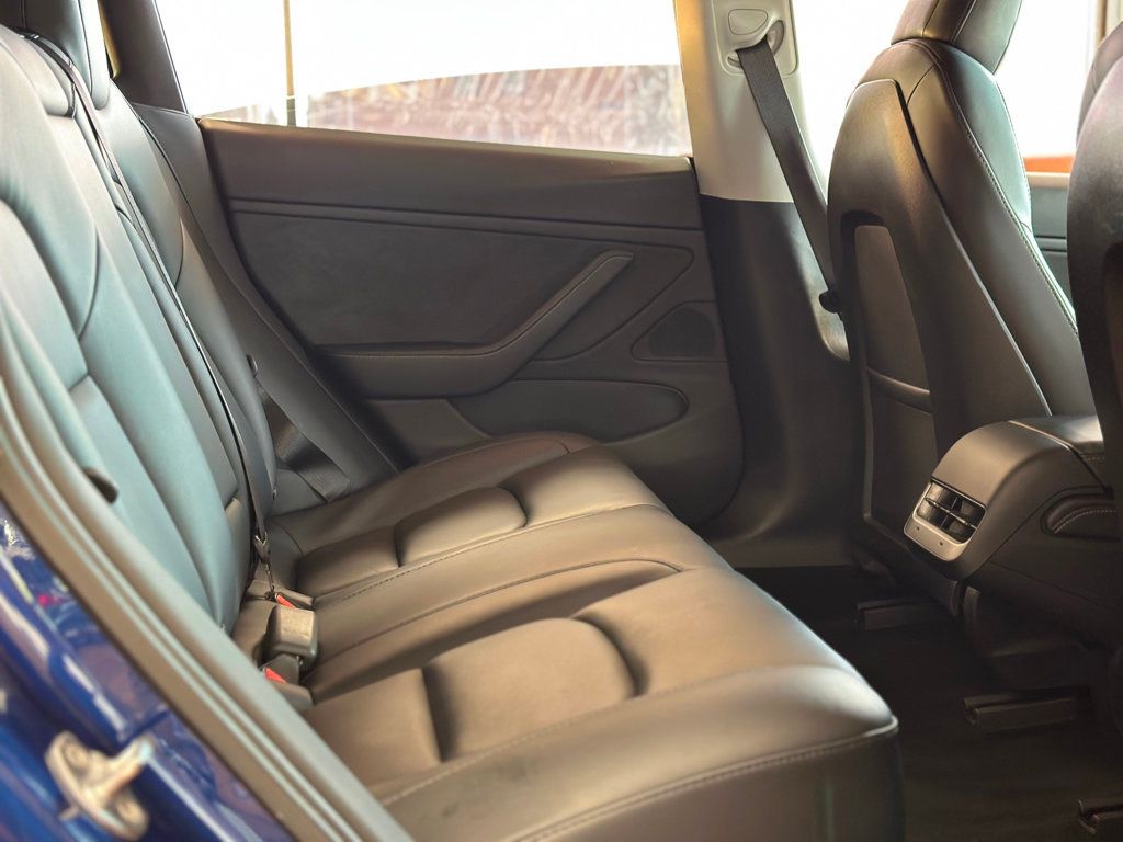 2021 Tesla Model 3 Performance photo 27