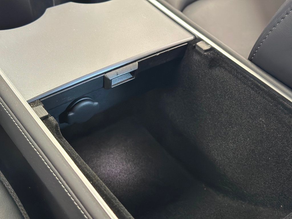 2021 Tesla Model 3 Performance photo 47