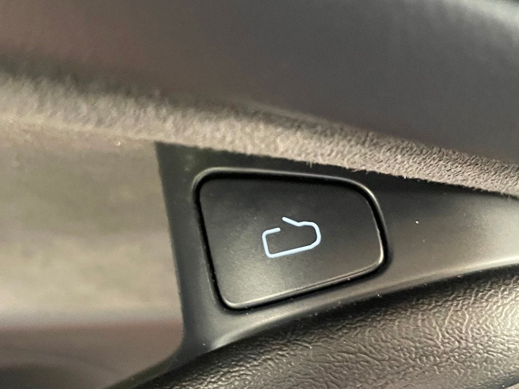 2021 Tesla Model 3 Performance AWD - 23061829 - 16
