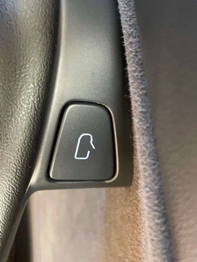 2021 Tesla Model 3 Performance AWD - 23061829 - 27
