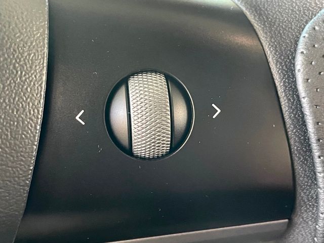 2021 Tesla Model 3 Performance AWD - 23061829 - 32