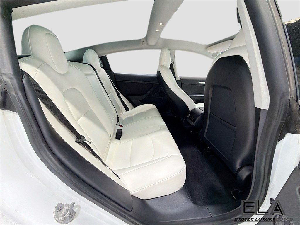 2021 Tesla Model 3 Performance AWD - 23042380 - 28