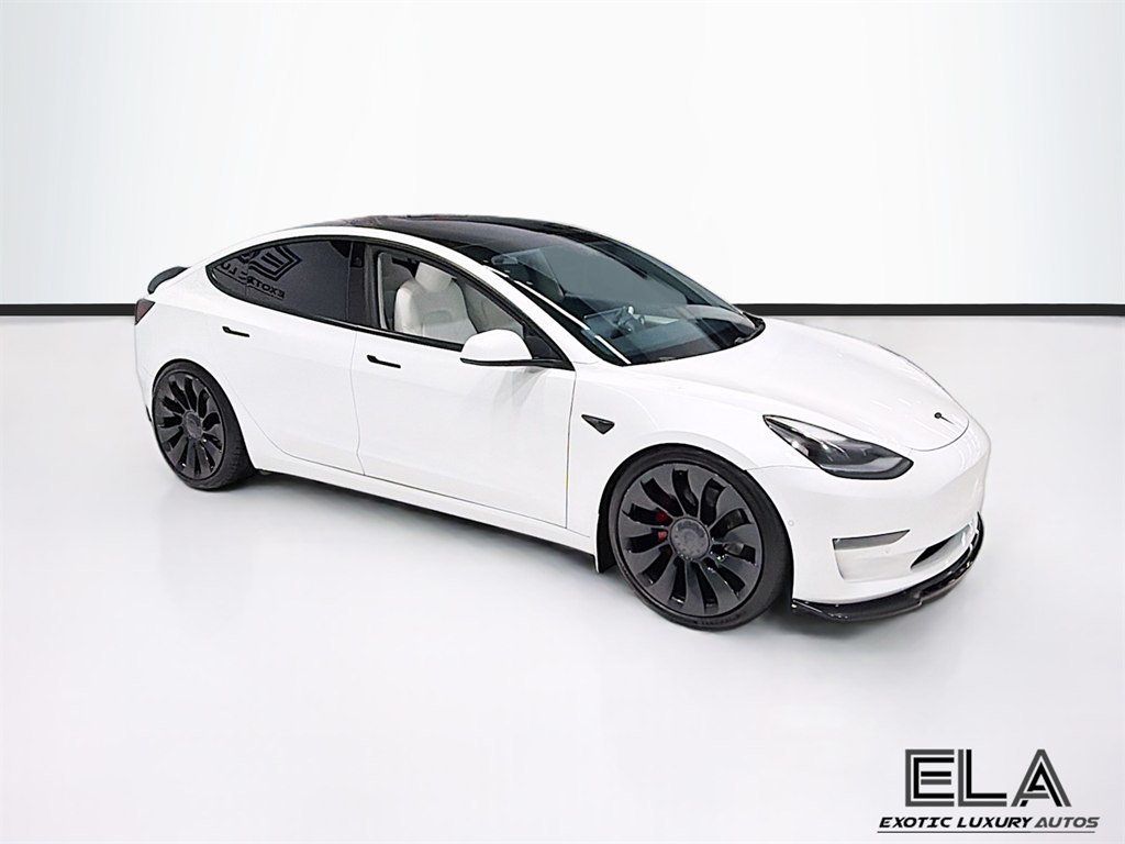 2021 Tesla Model 3 Performance AWD - 23042380 - 40