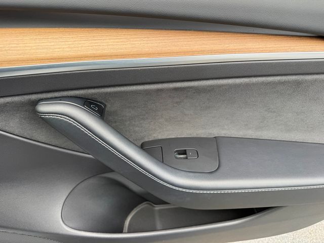 2021 Tesla Model 3 Performance AWD - 22996506 - 32