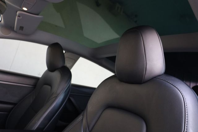 2021 Tesla Model 3 Standard Range Plus - 23030863 - 16