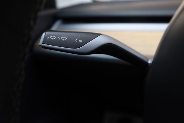 2021 Tesla Model 3 Standard Range Plus - 23074103 - 30