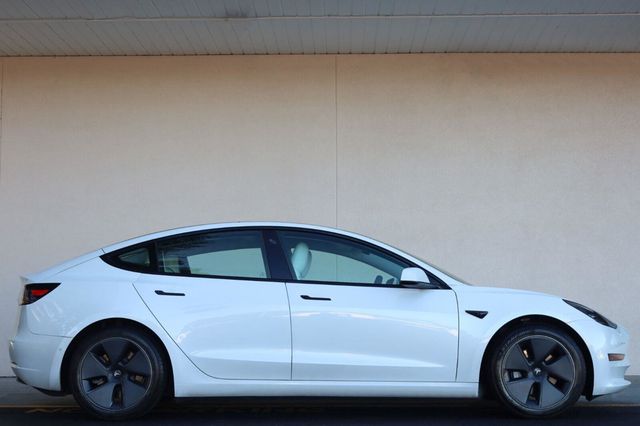 2021 Tesla Model 3 Standard Range Plus - 23081981 - 1