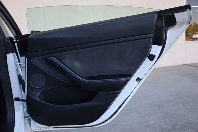 2021 Tesla Model 3 Standard Range Plus - 23081981 - 19