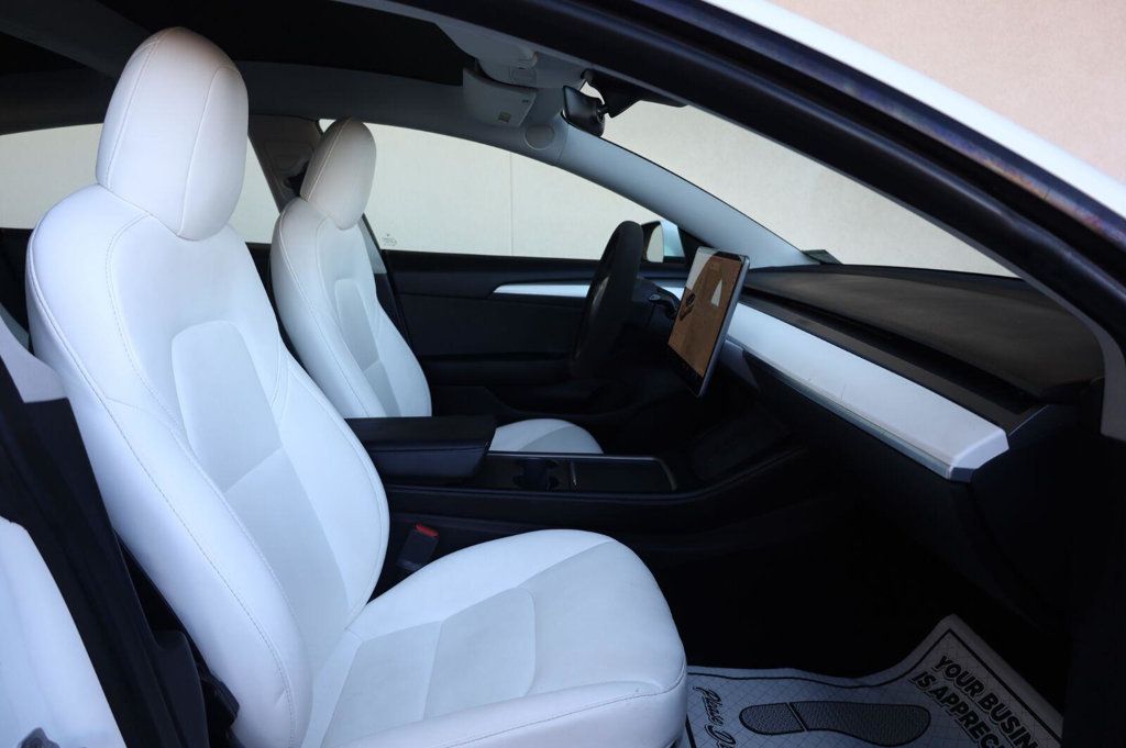 Tesla Model 3 Standard Range Plus photo 24