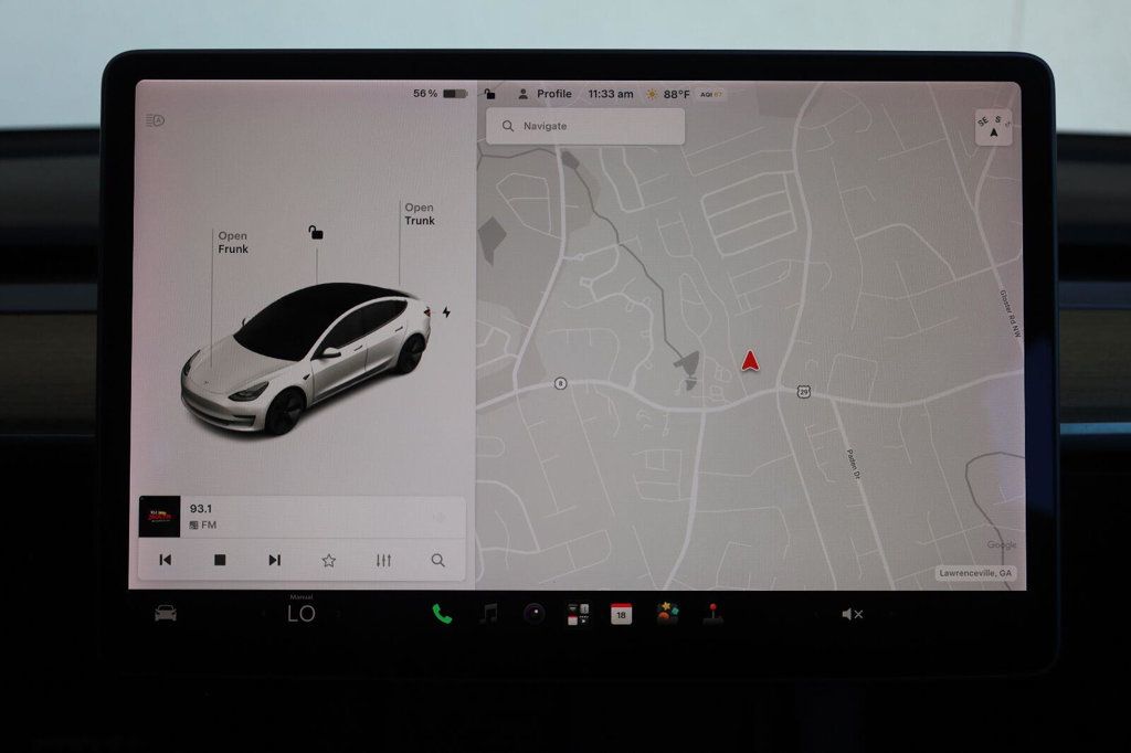 Tesla Model 3 photo 38