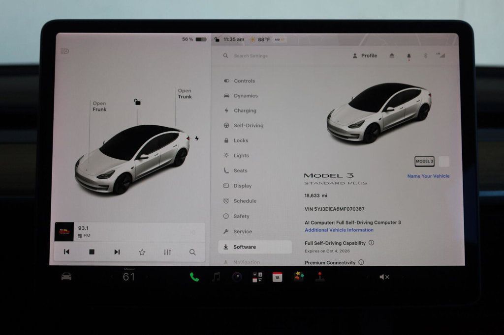 Tesla Model 3 photo 44