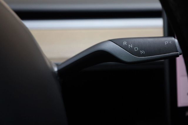 2021 Tesla Model 3 Standard Range Plus - 23086570 - 35