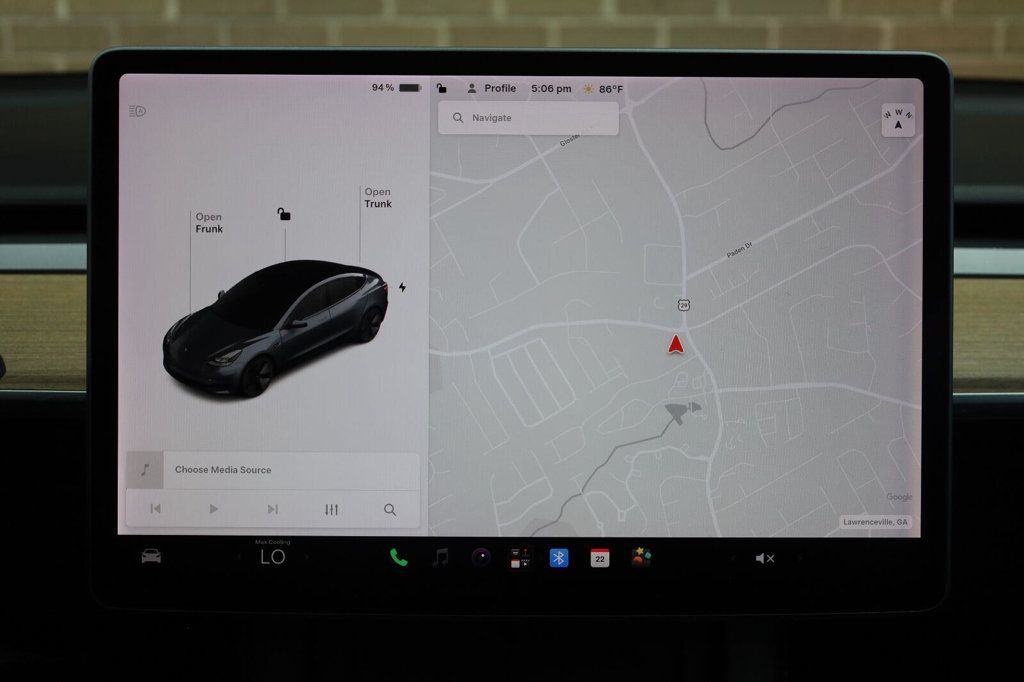 Tesla Model 3 photo 40